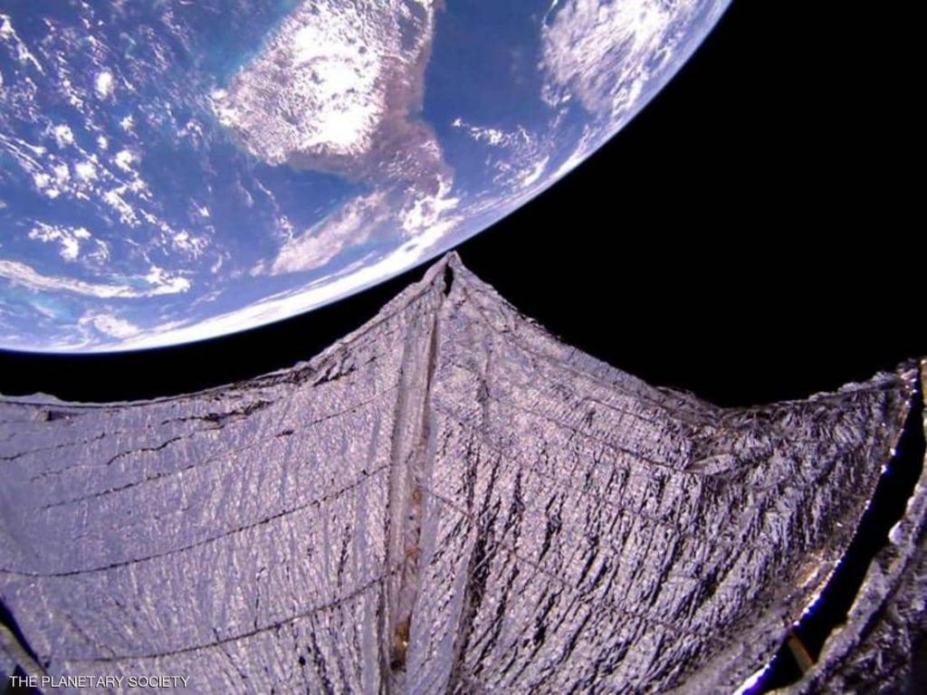 A spacecraft takes exciting photos of Earth